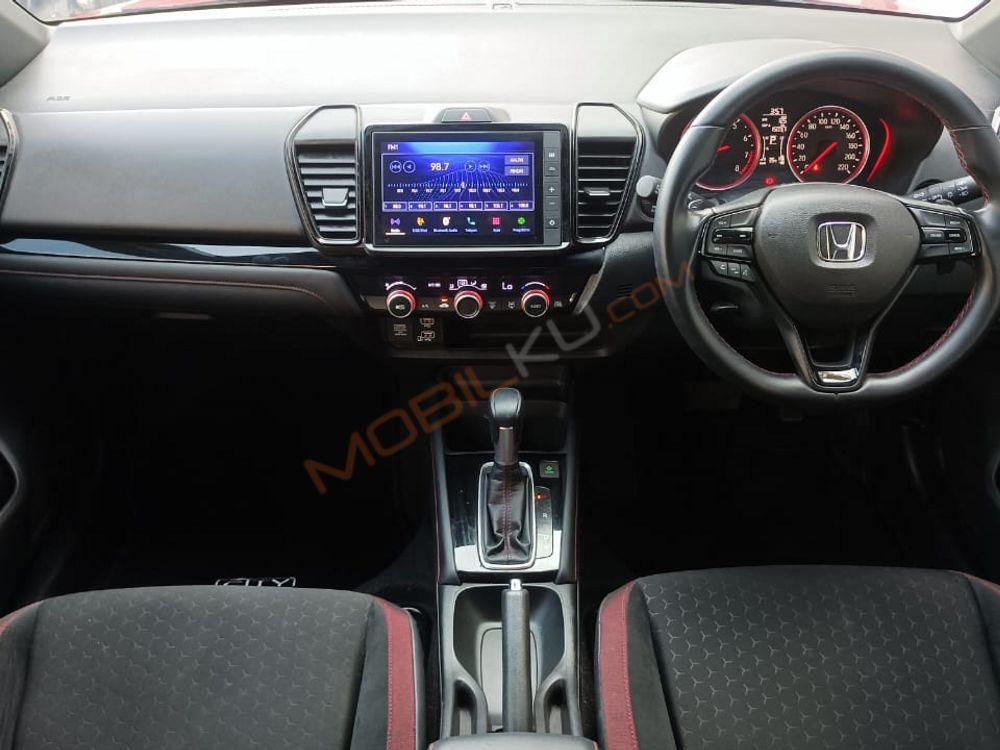 Mobil Honda City Hatchback 2022