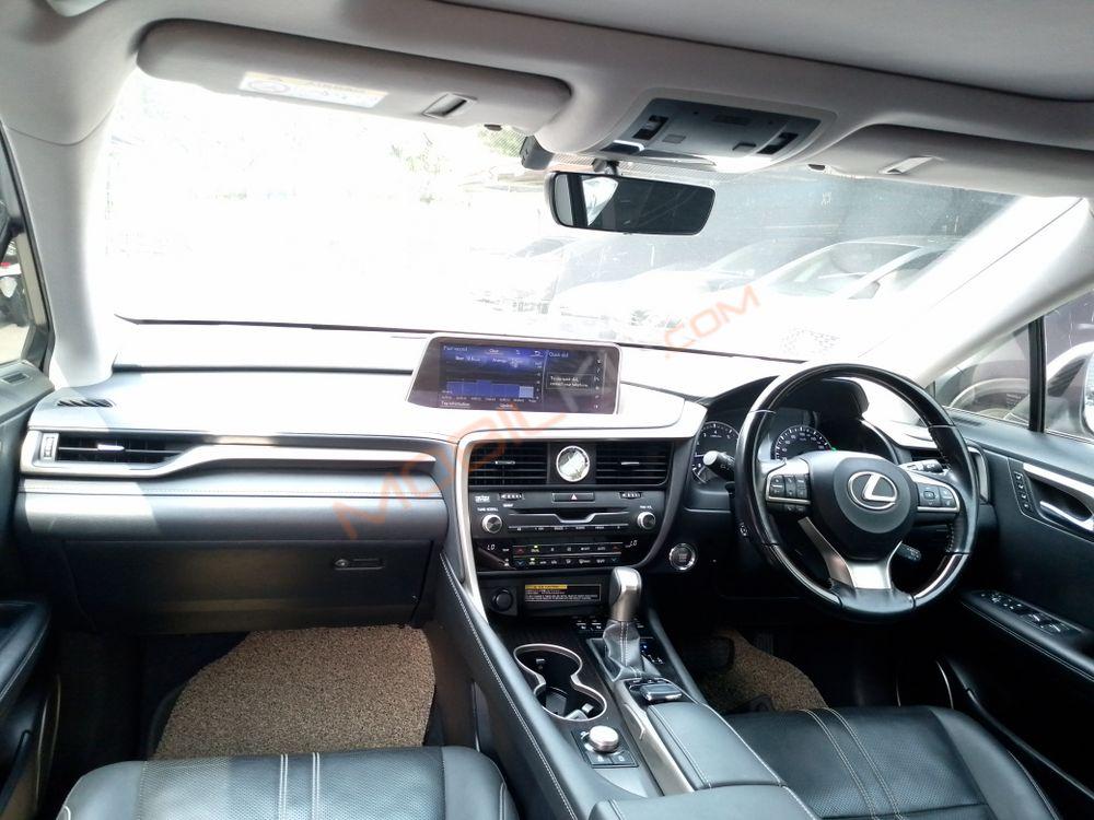 Mobil Lexus RX 2018