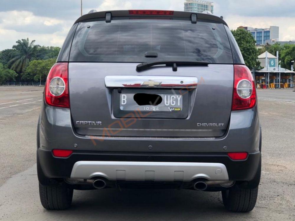 Mobil Chevrolet Captiva 2011