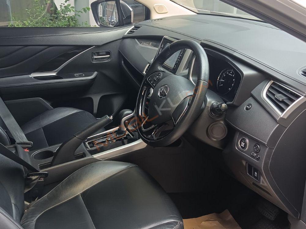 Mobil Nissan Livina 2019