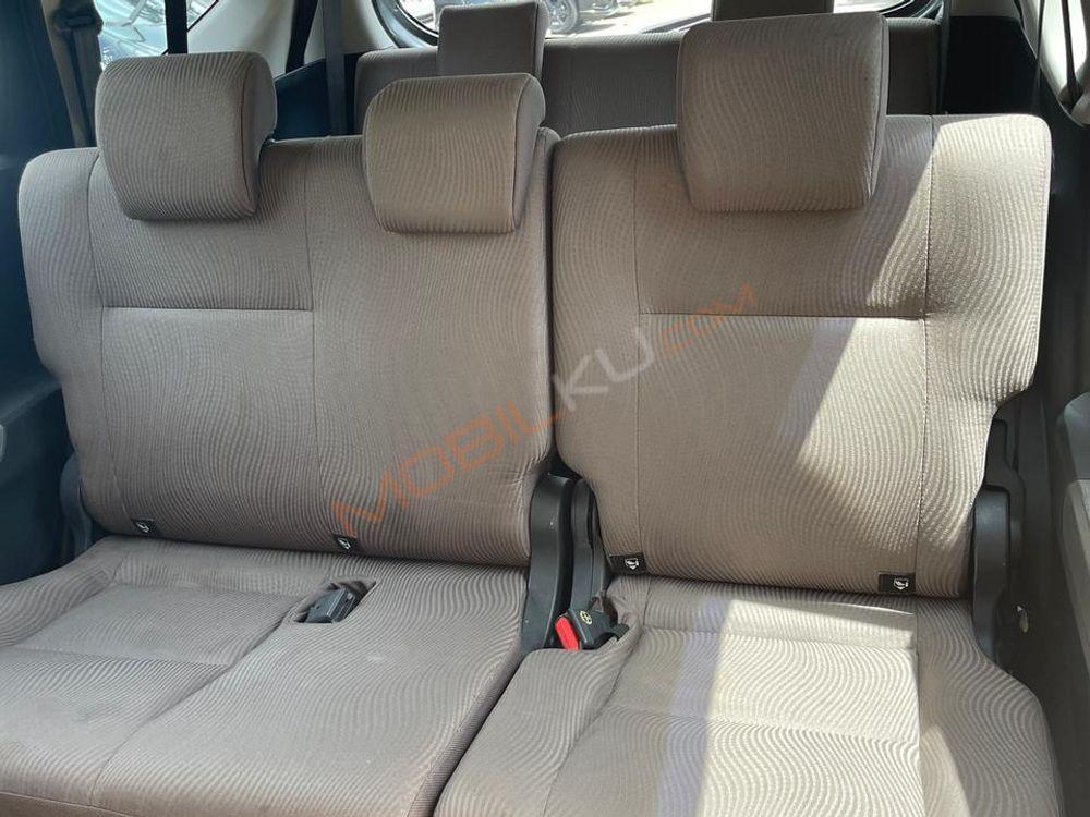 Mobil Toyota Calya 2017