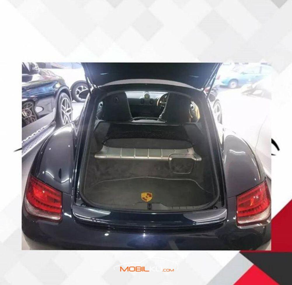 Mobil Porsche Cayman 2011