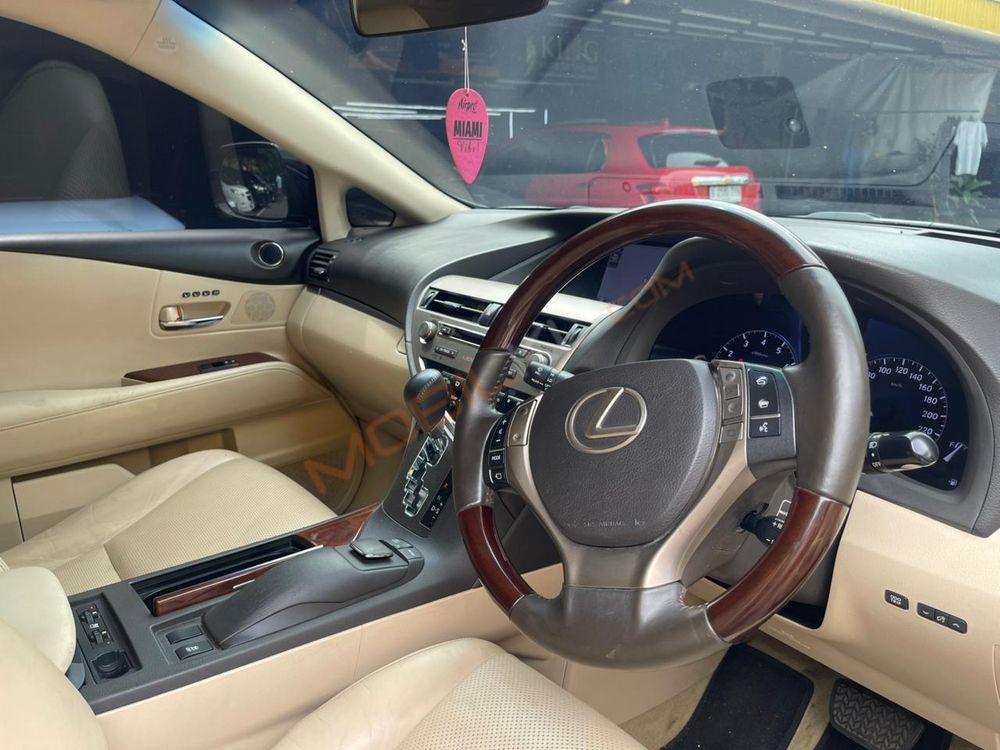 Mobil Lexus RX 2014
