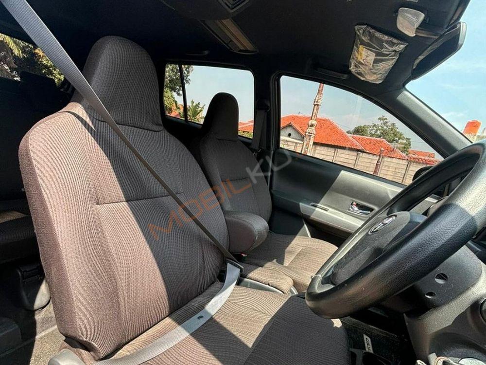 Mobil Toyota Calya 2022