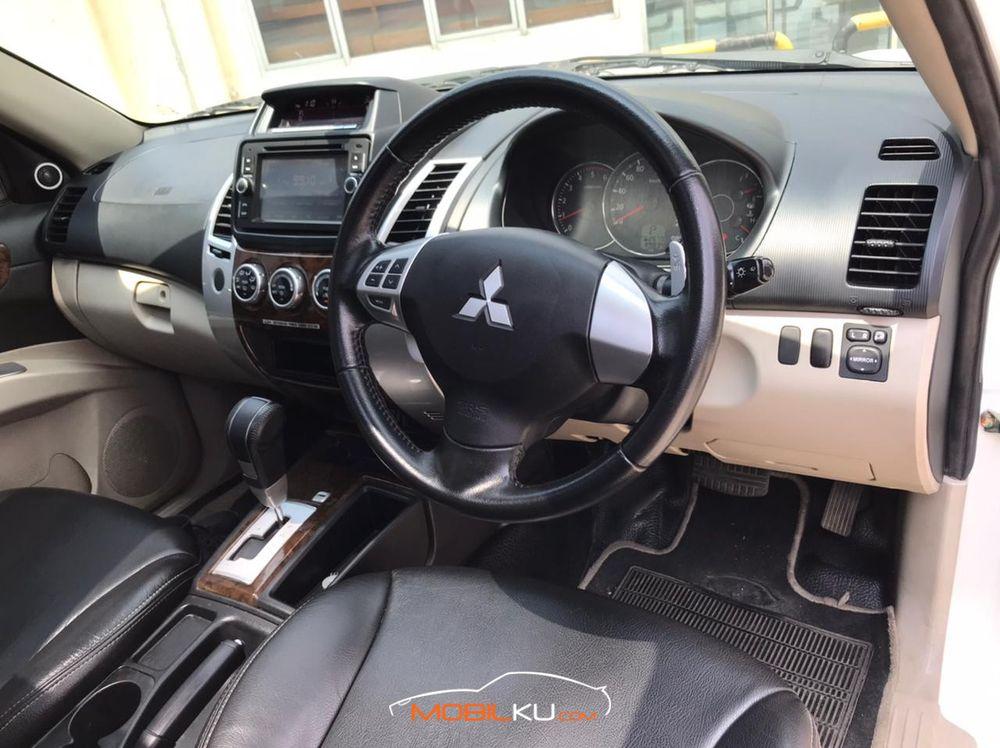 Mobil Mitsubishi Pajero Sport 2014