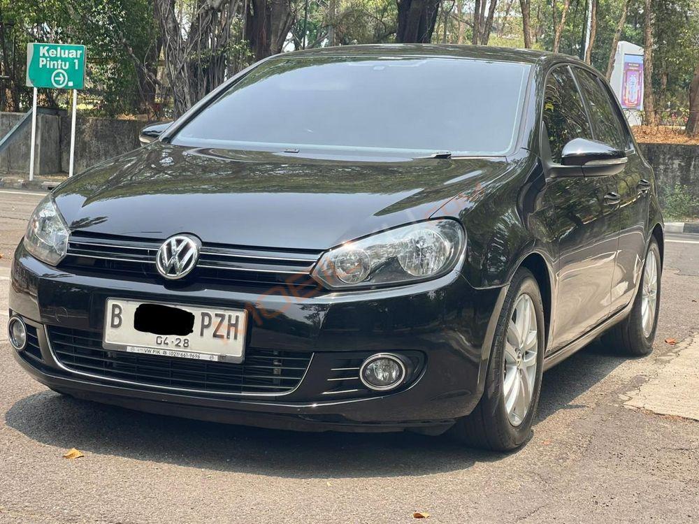 Mobil Volkswagen Golf 2013
