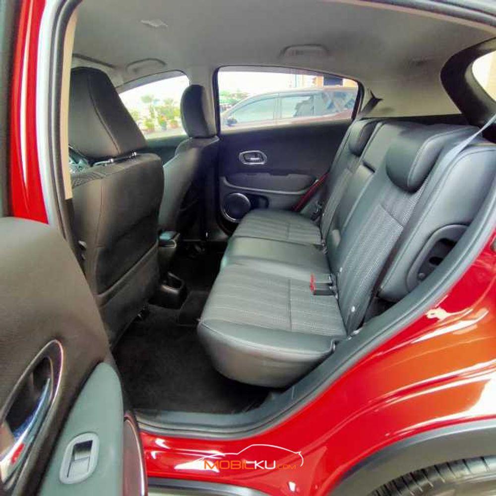 Mobil Honda HR-V 2016