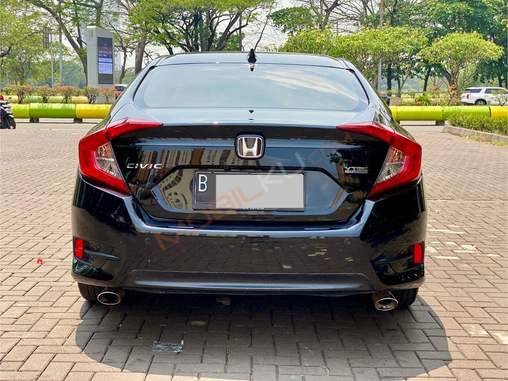 Mobil Honda Civic Sedan 2017