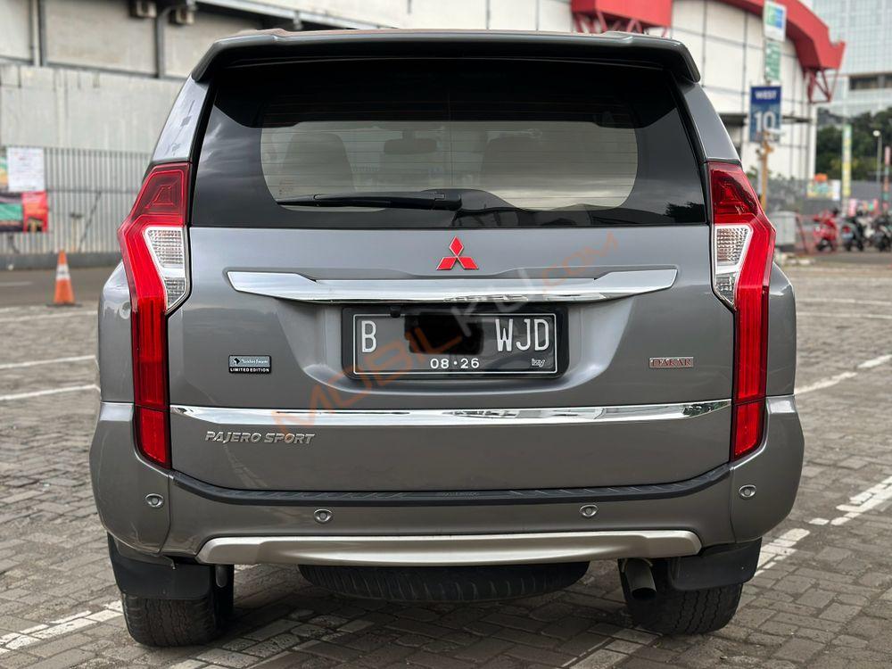 Mobil Mitsubishi Pajero Sport 2016