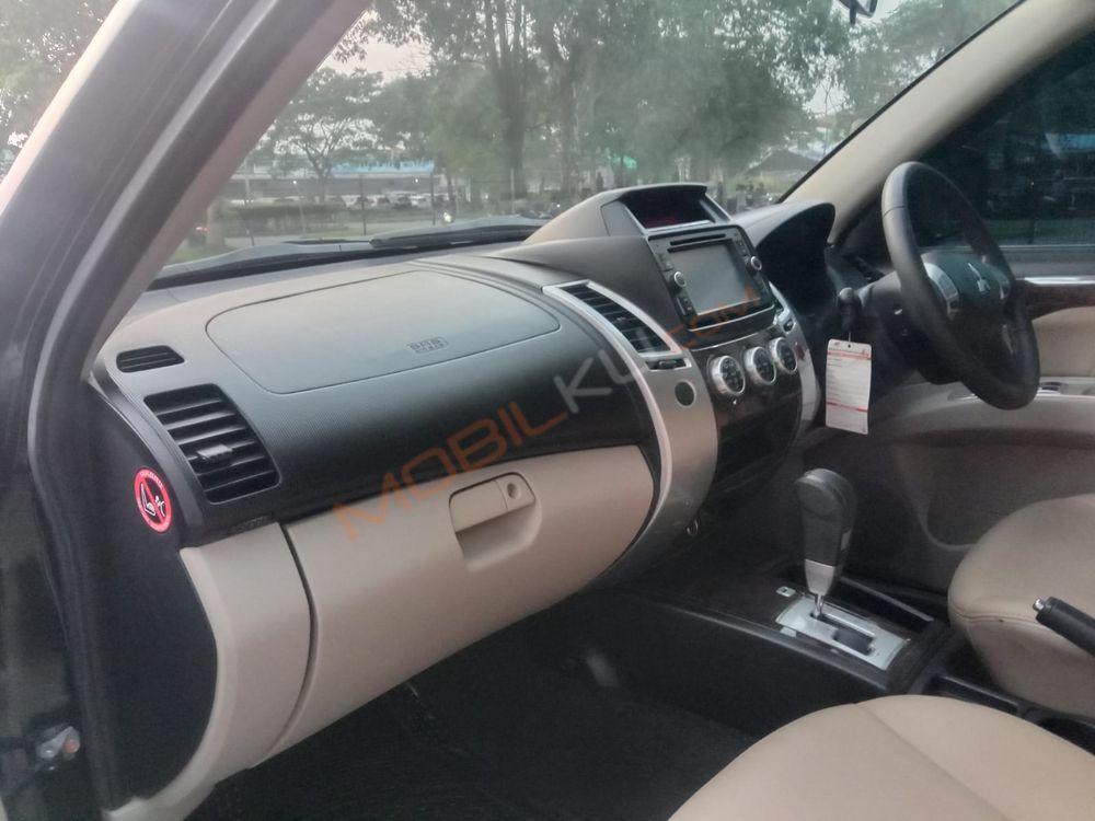 Mobil Mitsubishi Pajero Sport 2014