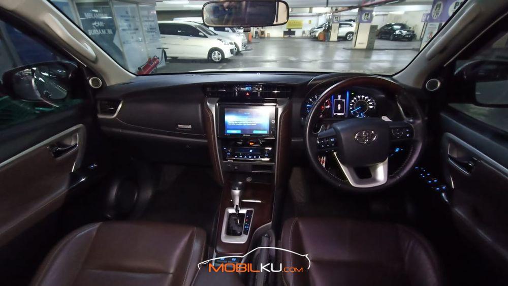 Mobil Toyota Fortuner 2016