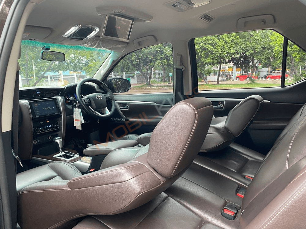 Mobil Toyota Fortuner 2016