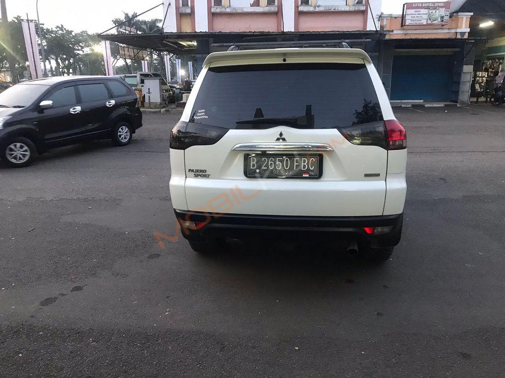 Mobil Mitsubishi Pajero Sport 2012