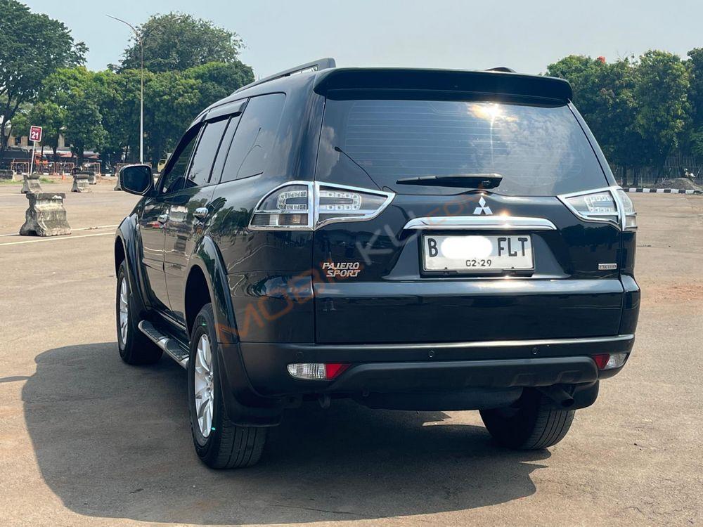 Mobil Mitsubishi Pajero Sport 2010