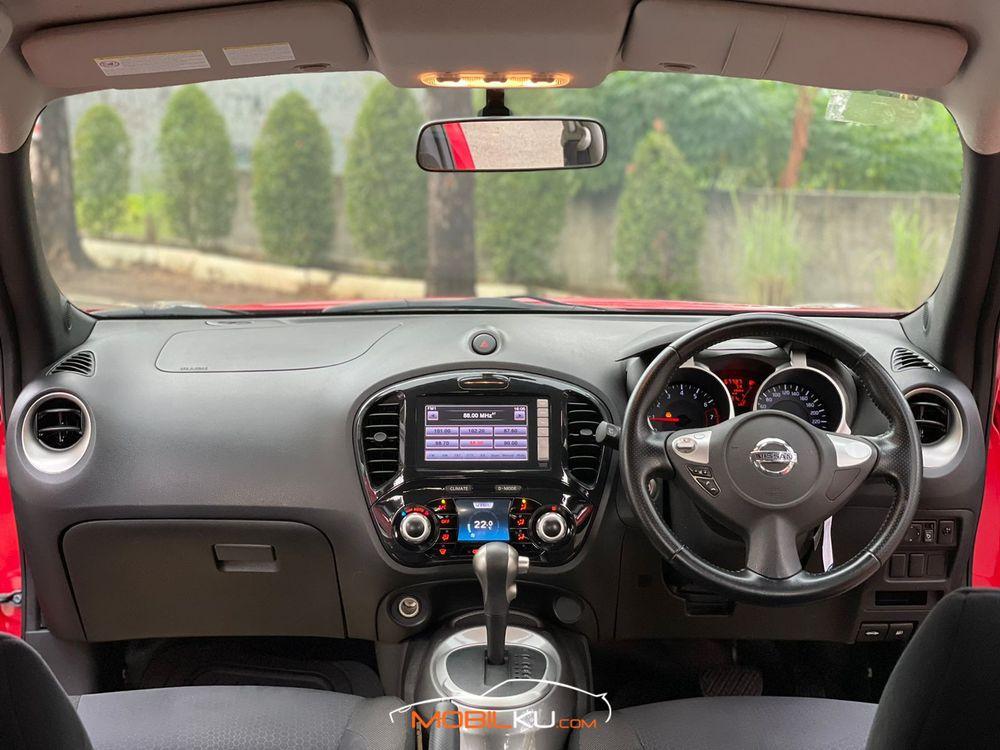 Mobil Nissan Juke 2015