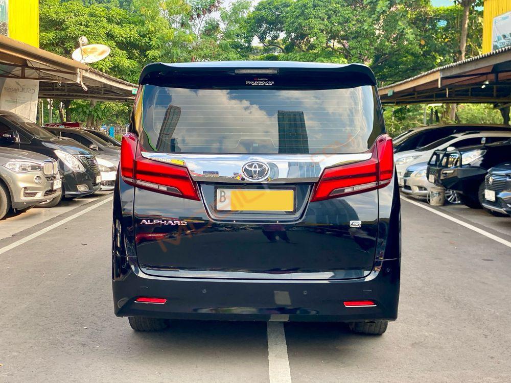 Mobil Toyota Alphard 2019