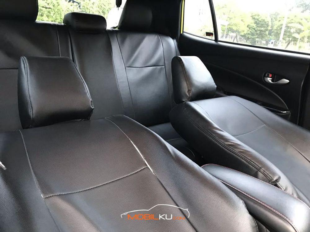 Mobil Toyota Yaris 2019