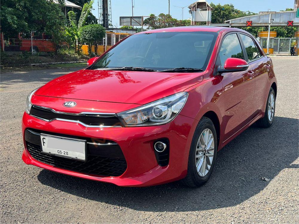 Mobil Kia Rio 2017