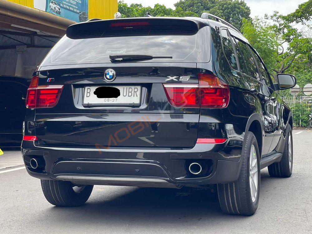 Mobil BMW X5 2012