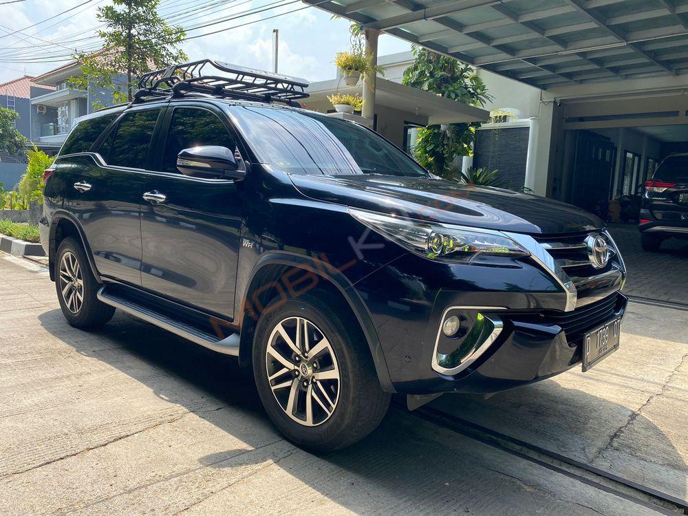 Mobil Toyota Fortuner 2017