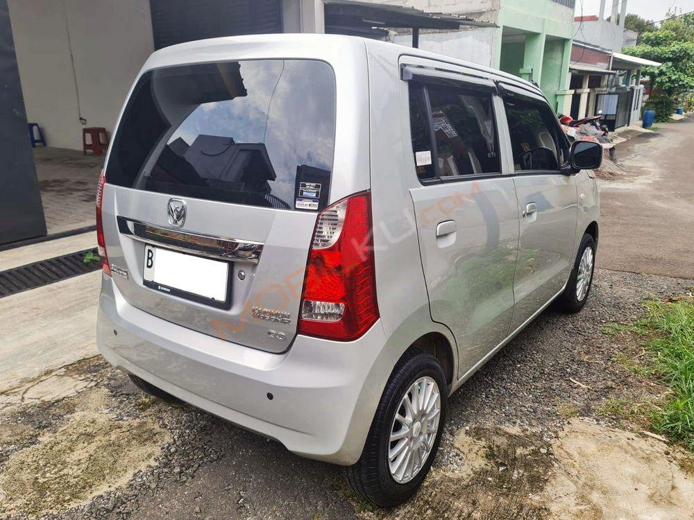 Mobil Suzuki Karimun Wagon R 2016