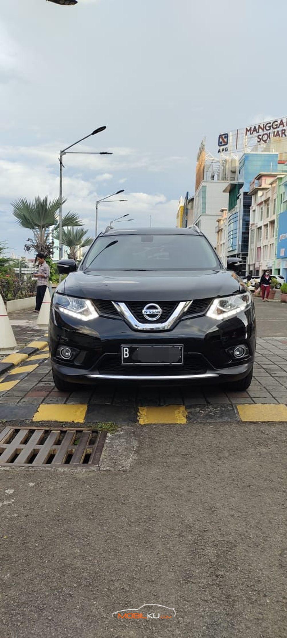 Mobil Nissan X-Trail 2014