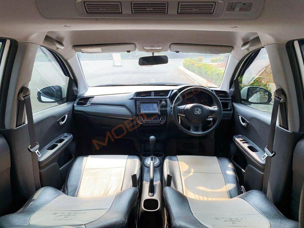 Mobil Honda Mobilio 2016