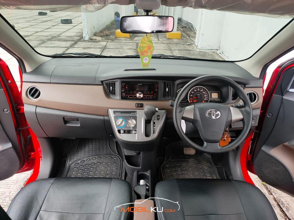 Mobil Toyota Calya 2018