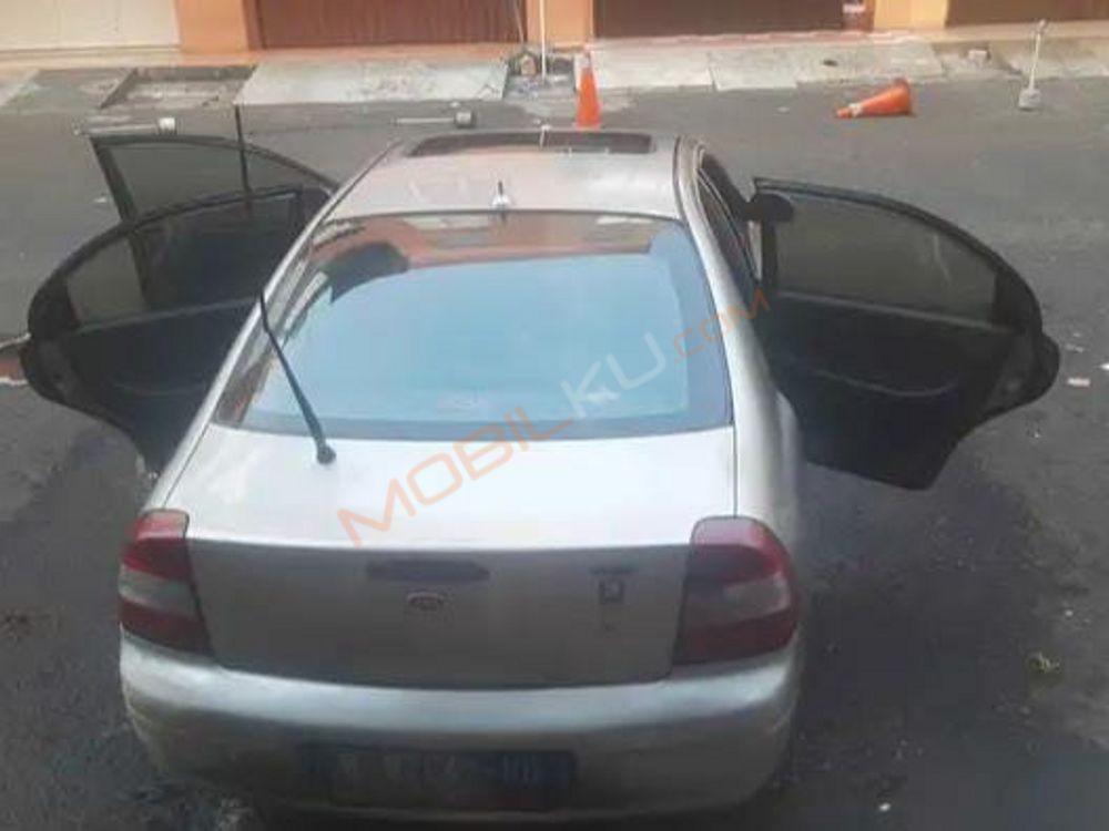 Mobil Kia Shuma 2000