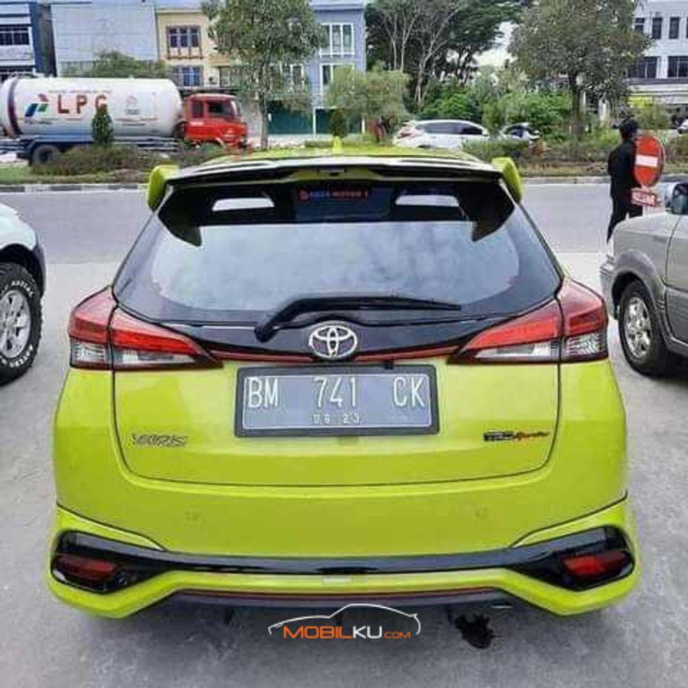 Mobil Toyota Yaris 2018