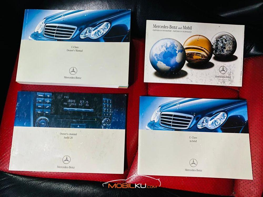 Mobil Mercedes-Benz C-Class 2016