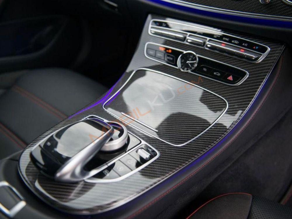 Mobil Mercedes-Benz E-Class 2017