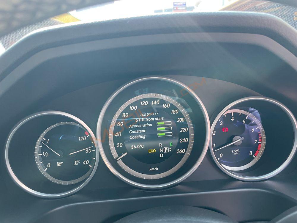 Mobil Mercedes-Benz E-Class 2016