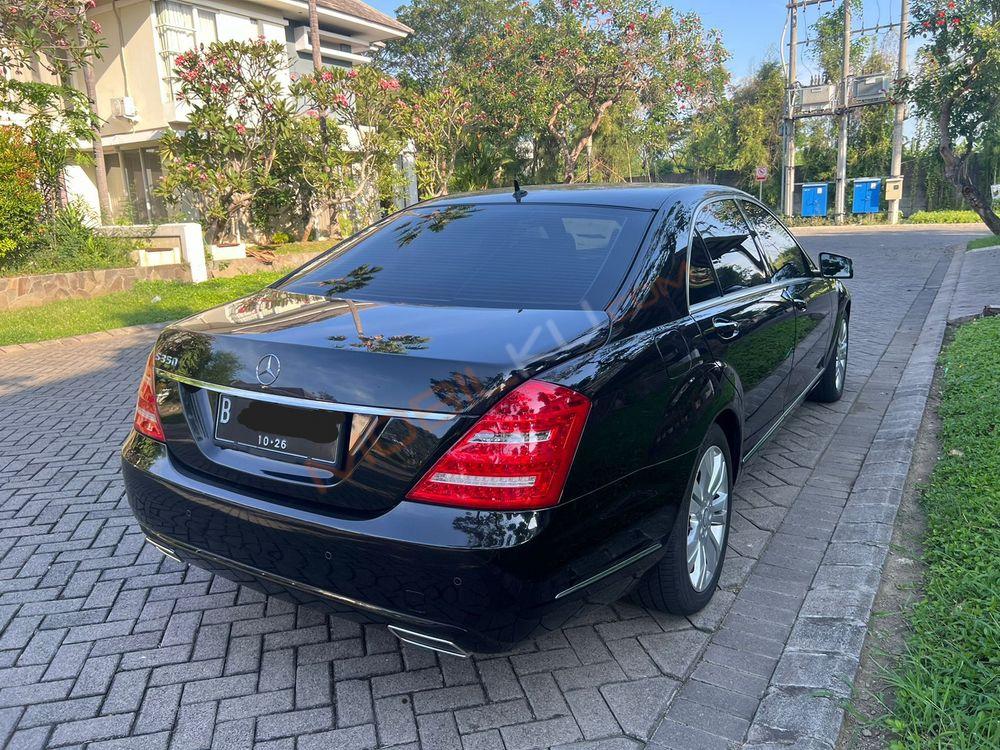 Mobil Mercedes-Benz S-Class 2011