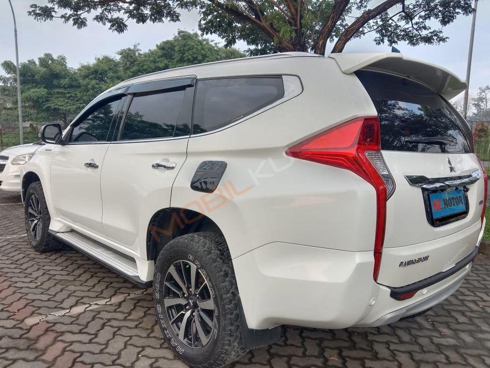 Mobil Mitsubishi Pajero Sport 2016