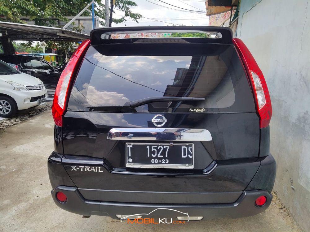 Mobil Nissan X-Trail 2013