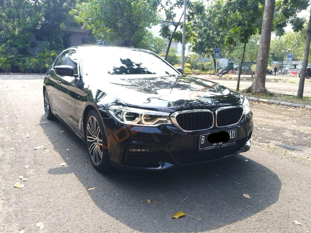 Mobil BMW 5 Series 2020