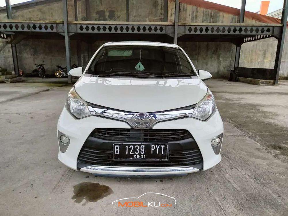 Mobil Toyota Calya 2016