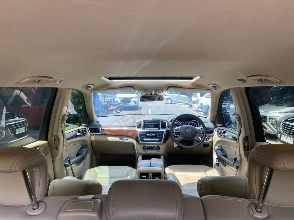Mobil Mercedes-Benz GL 2013