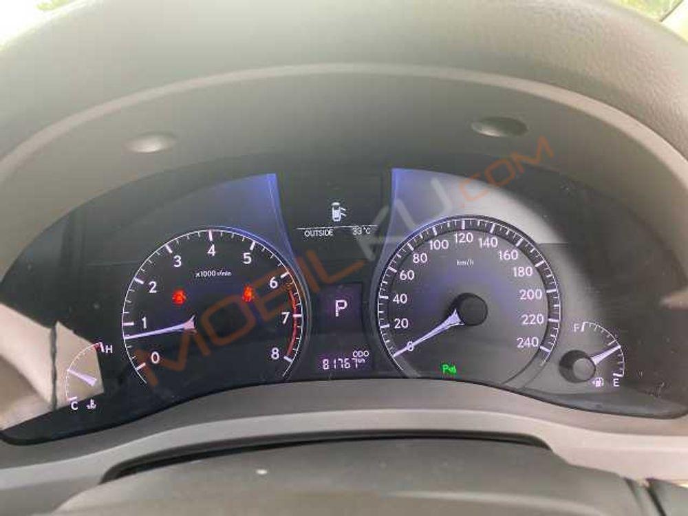 Mobil Lexus RX 2013