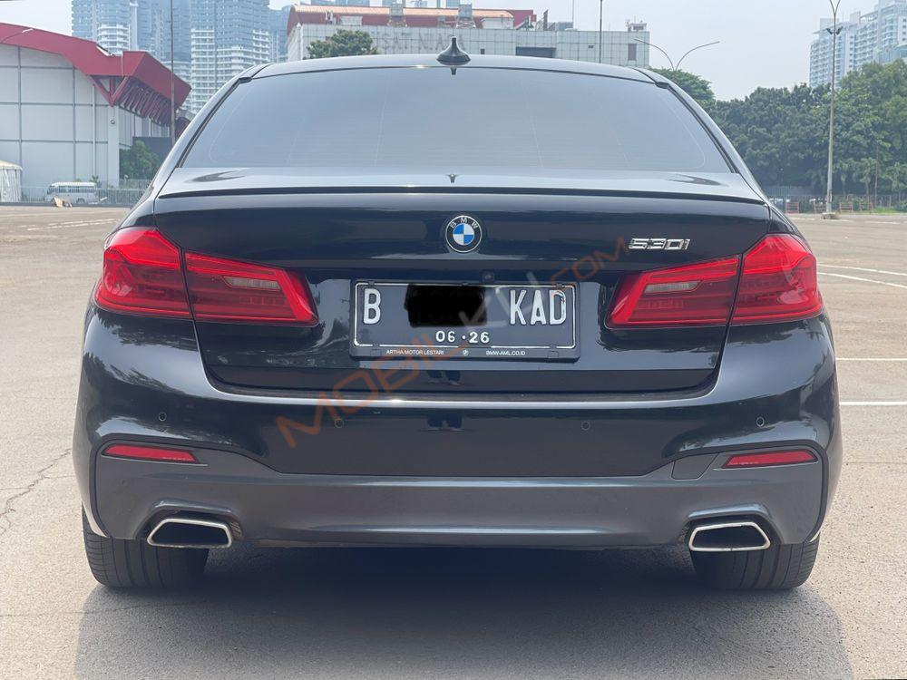 Mobil BMW 5 Series 2020