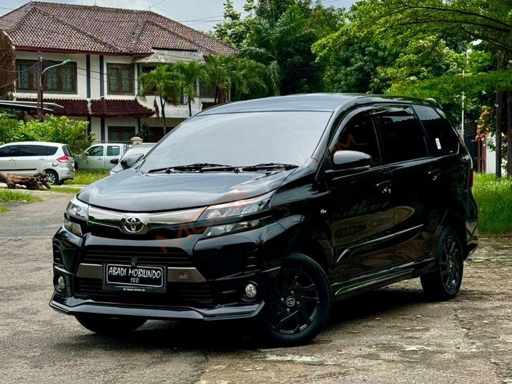 Mobil Toyota Avanza 2021
