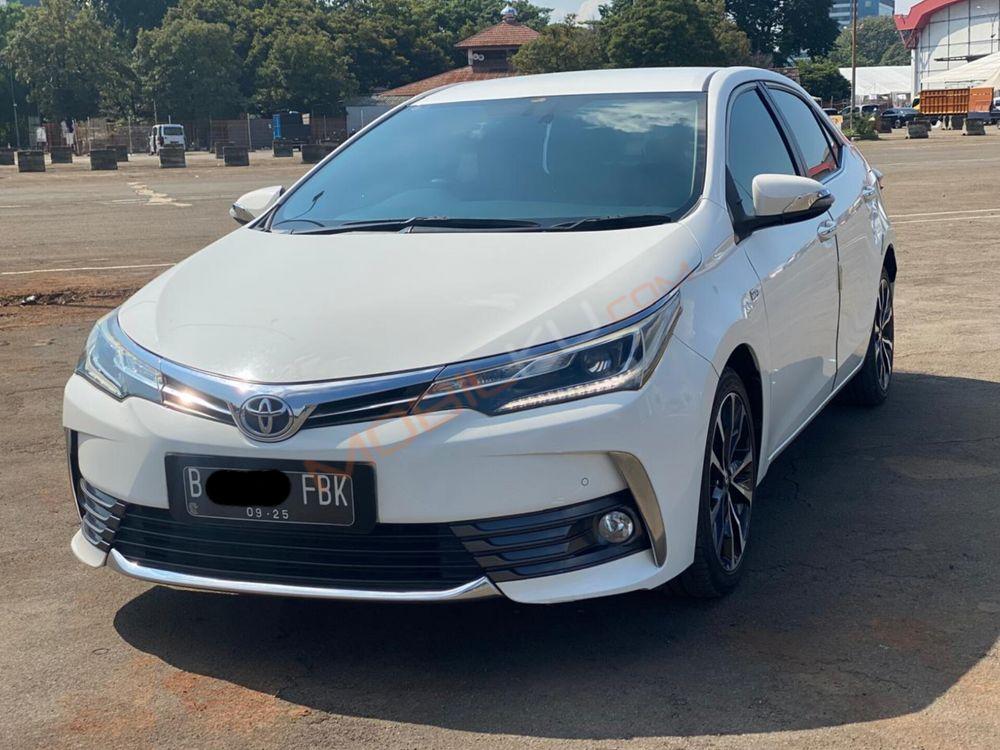Mobil Toyota Corolla 2017