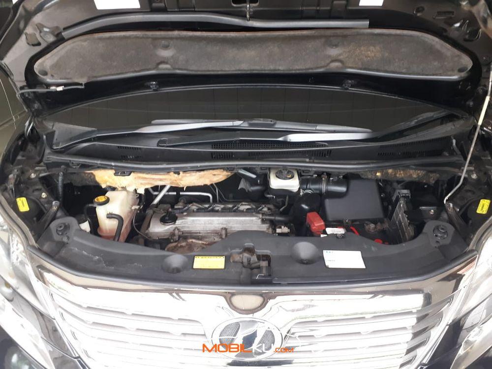 Mobil Toyota Vellfire 2009