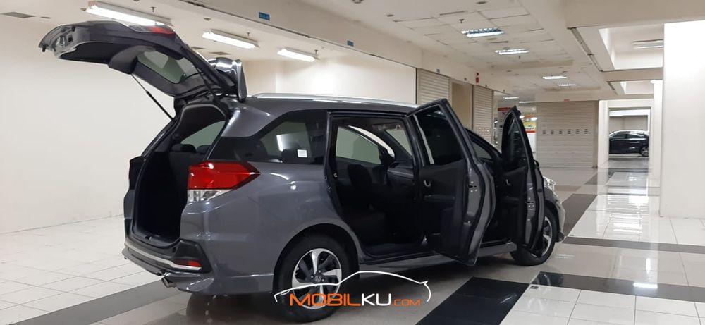 Mobil Honda Mobilio 2017