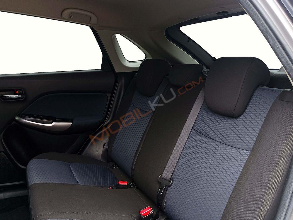 Mobil Suzuki Baleno 2021