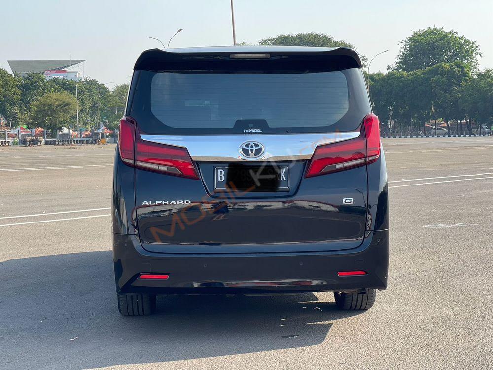 Mobil Toyota Alphard 2019
