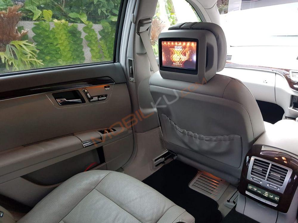 Mobil Mercedes-Benz S-Class 2011