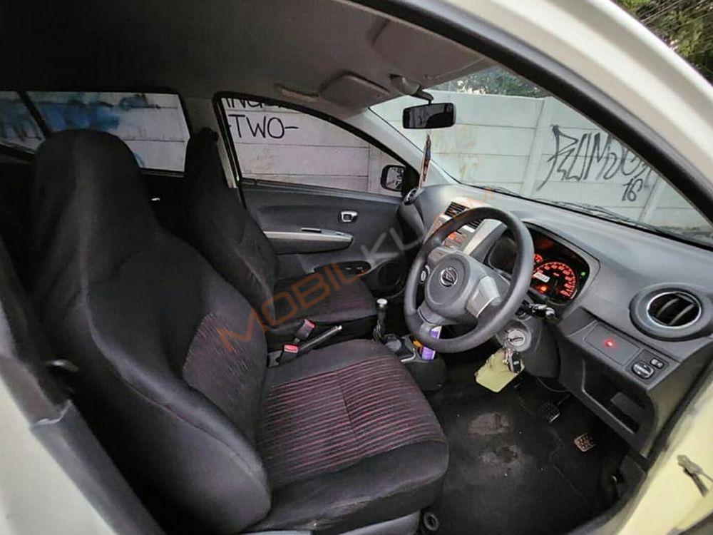 Mobil Daihatsu Ayla 2014
