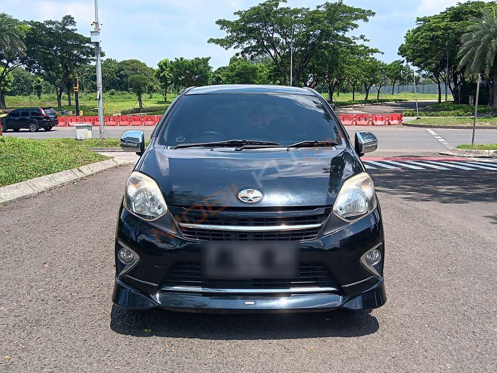 Mobil Toyota Agya 2016